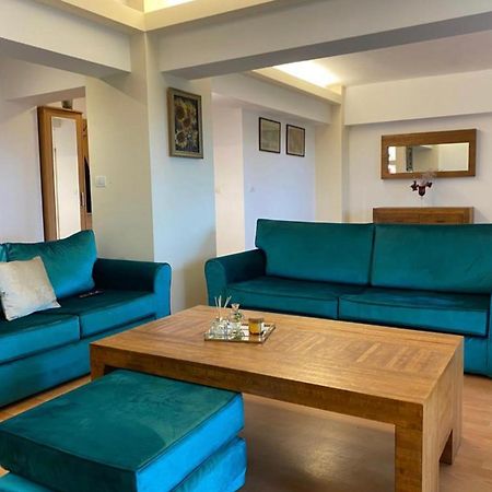 Old Town Apartment With Panoramic View 布加勒斯特 外观 照片