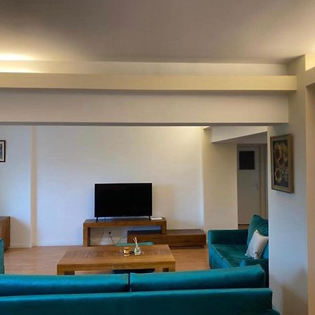 Old Town Apartment With Panoramic View 布加勒斯特 外观 照片