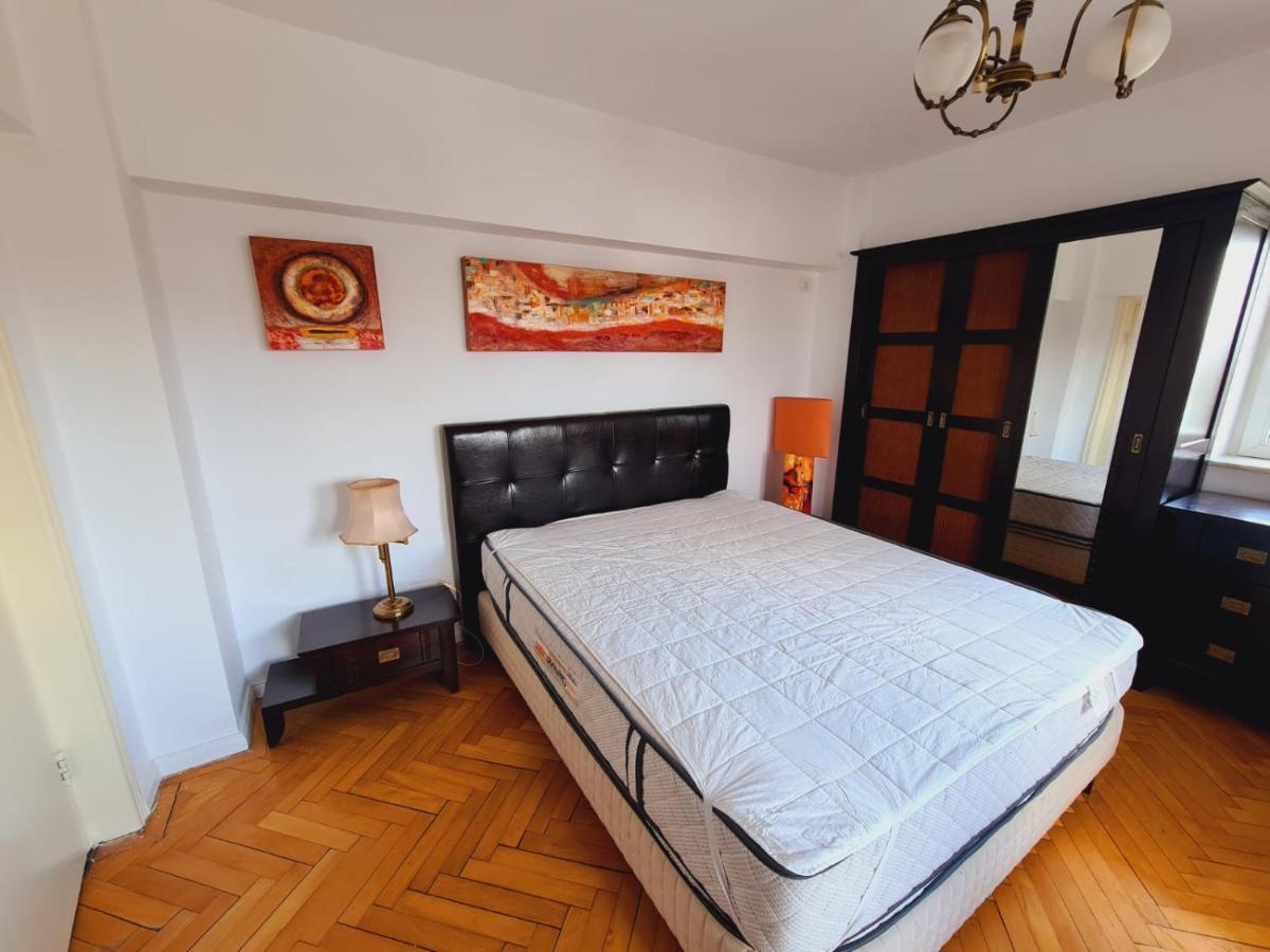 Old Town Apartment With Panoramic View 布加勒斯特 外观 照片