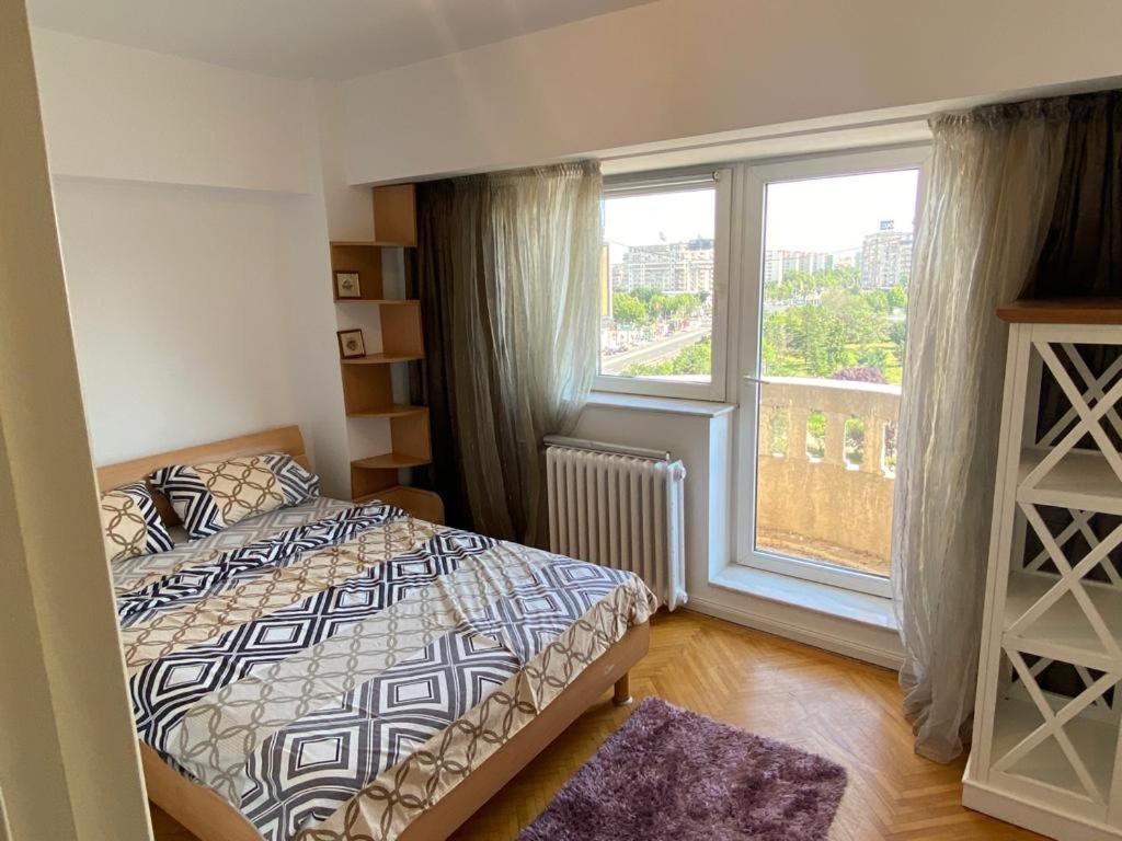 Old Town Apartment With Panoramic View 布加勒斯特 外观 照片